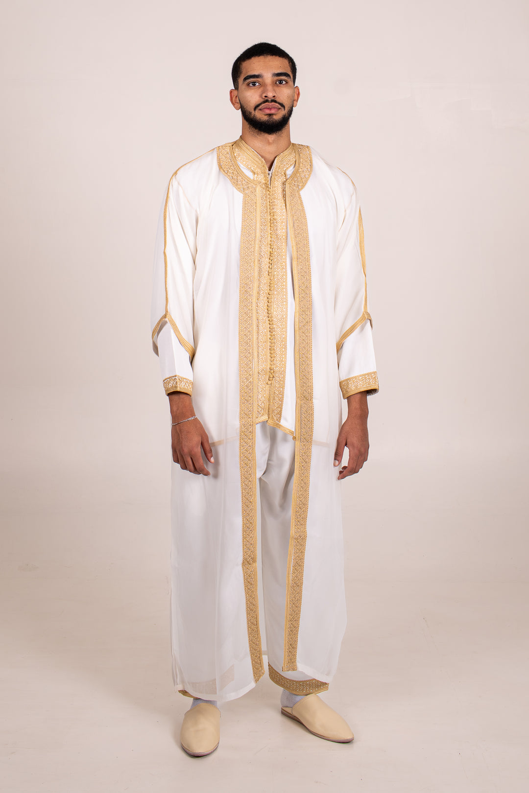 Jabador blanche et doré