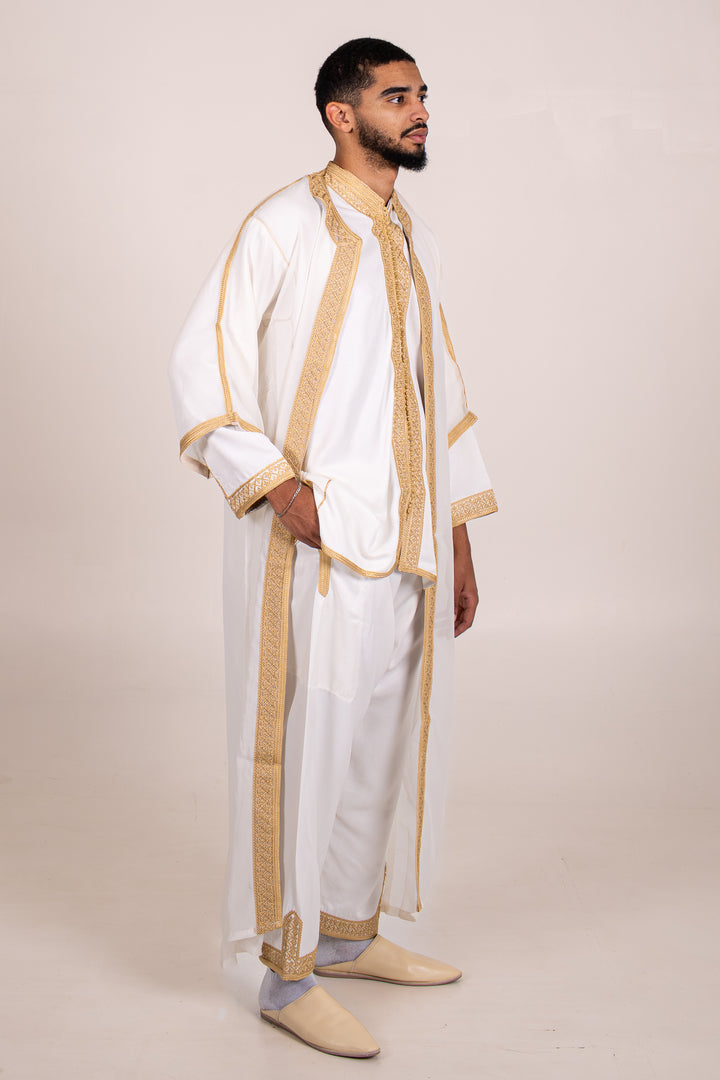 Jabador blanche et doré